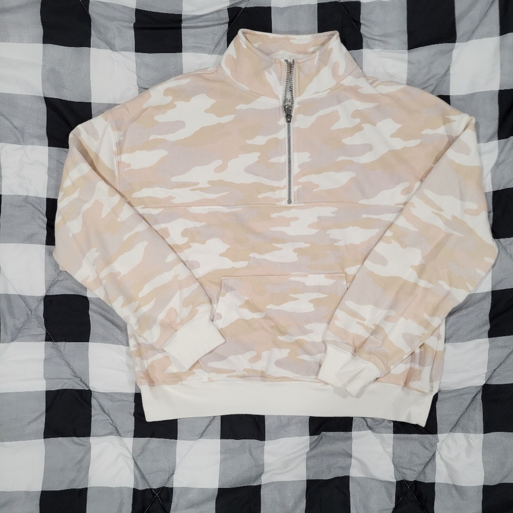 Women's SO, sweatshirt,  3/4 zip, size Medium